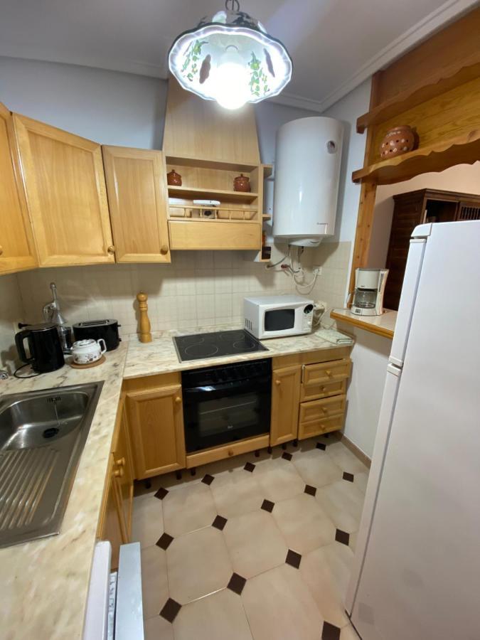 Orihuela Costa 2-Bedroom 1-Bath Renovated Vacation Rental On La Zenia Beach מראה חיצוני תמונה