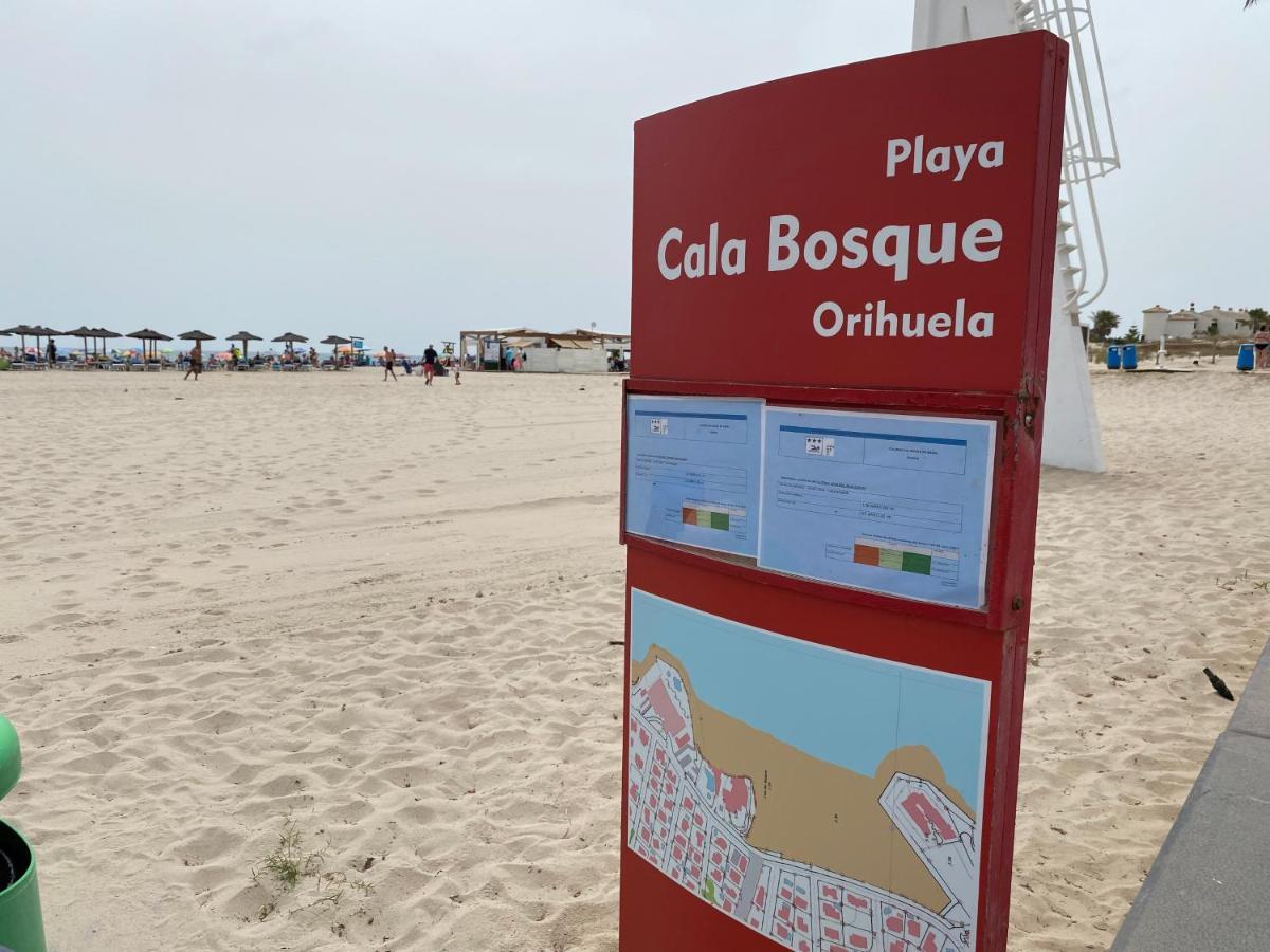 Orihuela Costa 2-Bedroom 1-Bath Renovated Vacation Rental On La Zenia Beach מראה חיצוני תמונה