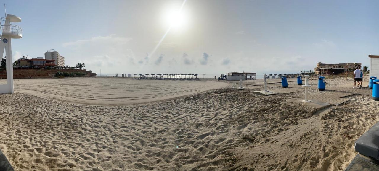 Orihuela Costa 2-Bedroom 1-Bath Renovated Vacation Rental On La Zenia Beach מראה חיצוני תמונה